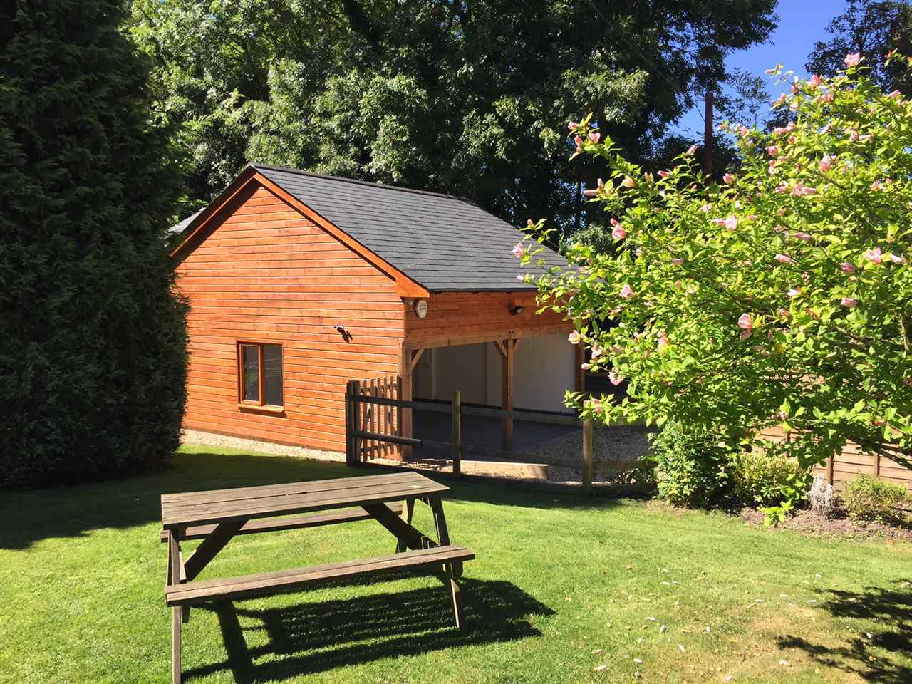 resized-2349823-Beck Cottage August 20164.JPG